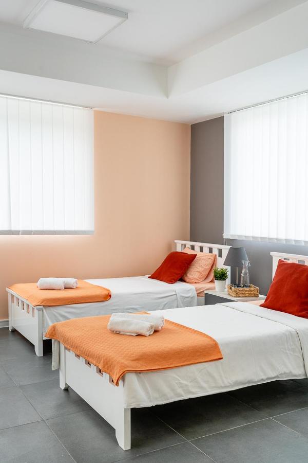 Kostovski Rooms-Near E75 To Greece Veles Exterior foto